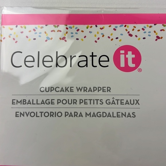 Celebrate it - 18 pce Cupcake wrappers - Picture 4 of 5